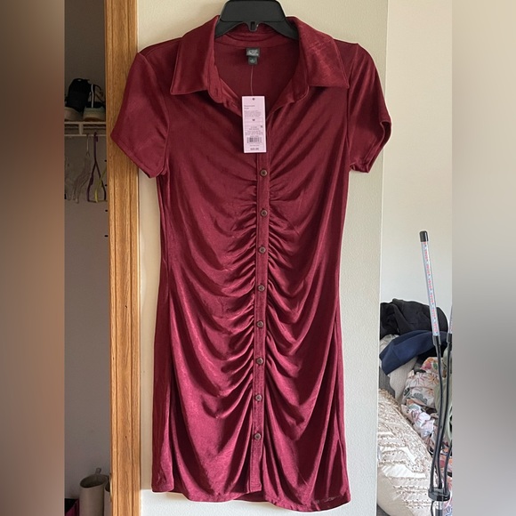 NWT Wild Fable Ruched Mini Dress - Maroon, Size M - Picture 1 of 3